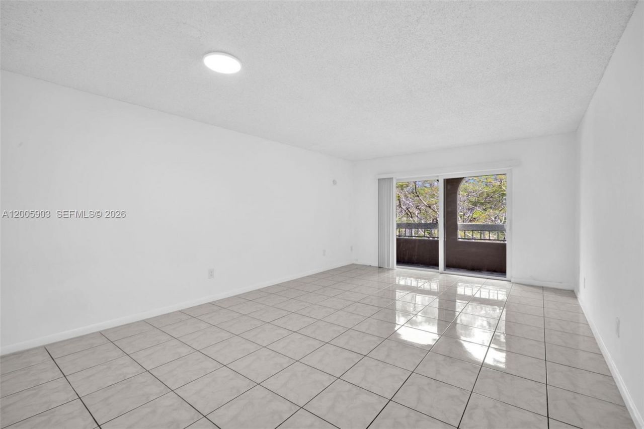 8103 Camino Real , Unit C-314, Miami, FL 33143 Photo