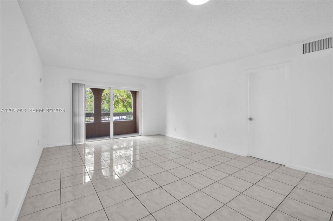 8103 Camino Real , Unit C-314, Miami, FL 33143 Photo