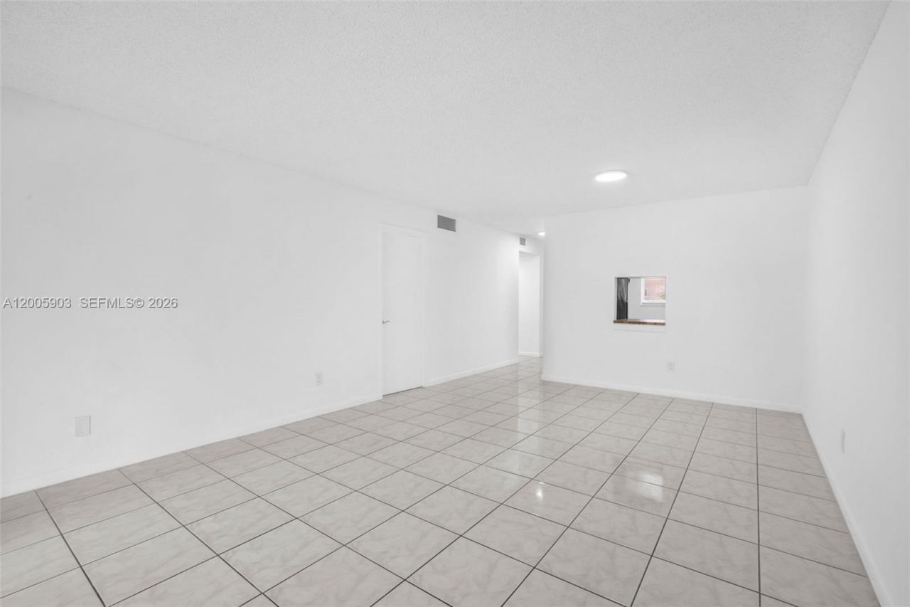 8103 Camino Real , Unit C-314, Miami, FL 33143 Photo