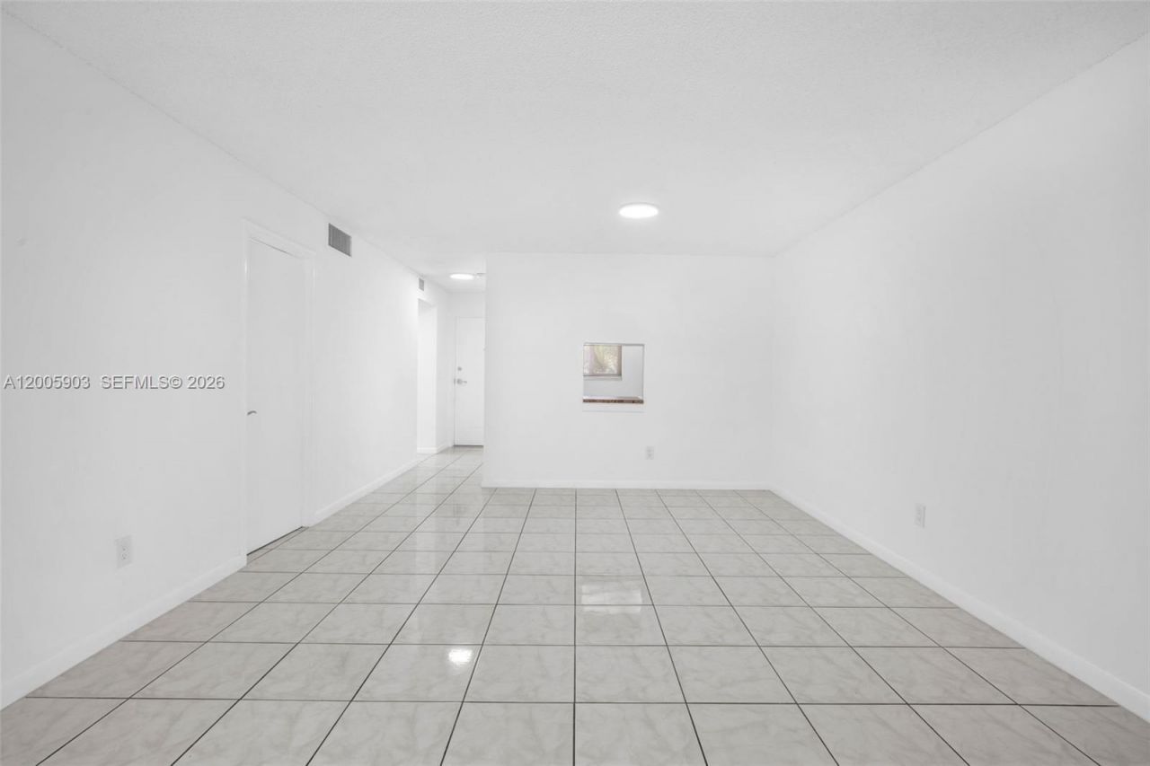 8103 Camino Real , Unit C-314, Miami, FL 33143 Photo