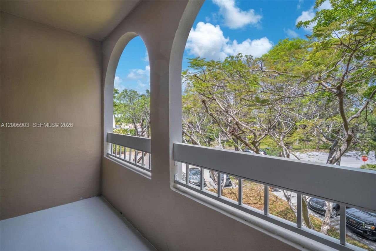 8103 Camino Real , Unit C-314, Miami, FL 33143 Photo