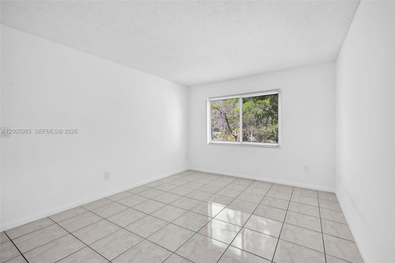 8103 Camino Real , Unit C-314, Miami, FL 33143 Photo