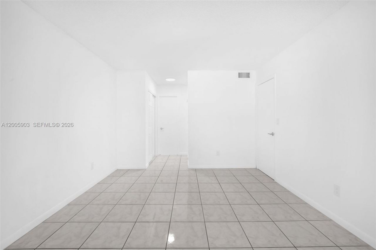 8103 Camino Real , Unit C-314, Miami, FL 33143 Photo