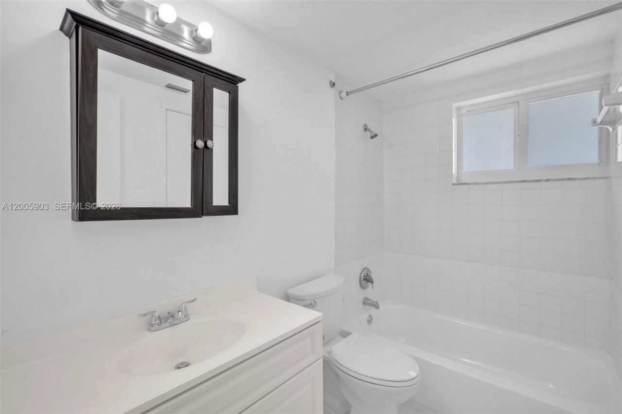 8103 Camino Real , Unit C-314, Miami, FL 33143 Photo