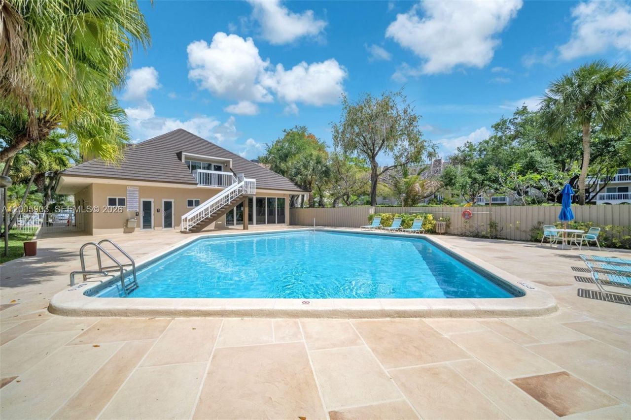 8103 Camino Real , Unit C-314, Miami, FL 33143 Photo