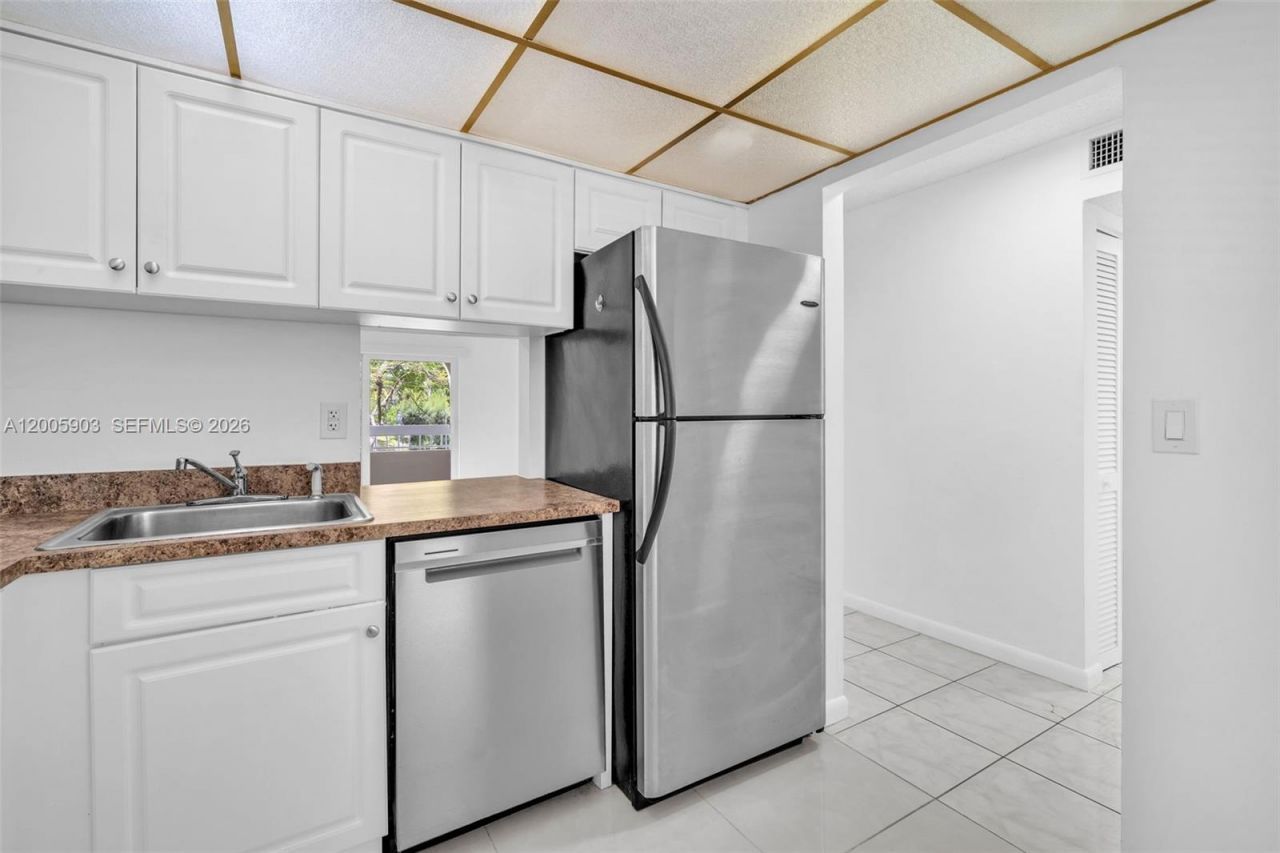 8103 Camino Real , Unit C-314, Miami, FL 33143 Photo