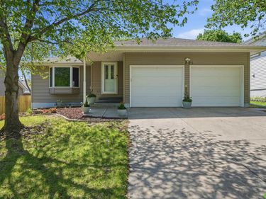 3221 Canyon Road , Lincoln, NE 68516