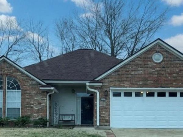 5912 Summerville Lane , Bossier City, LA 71111