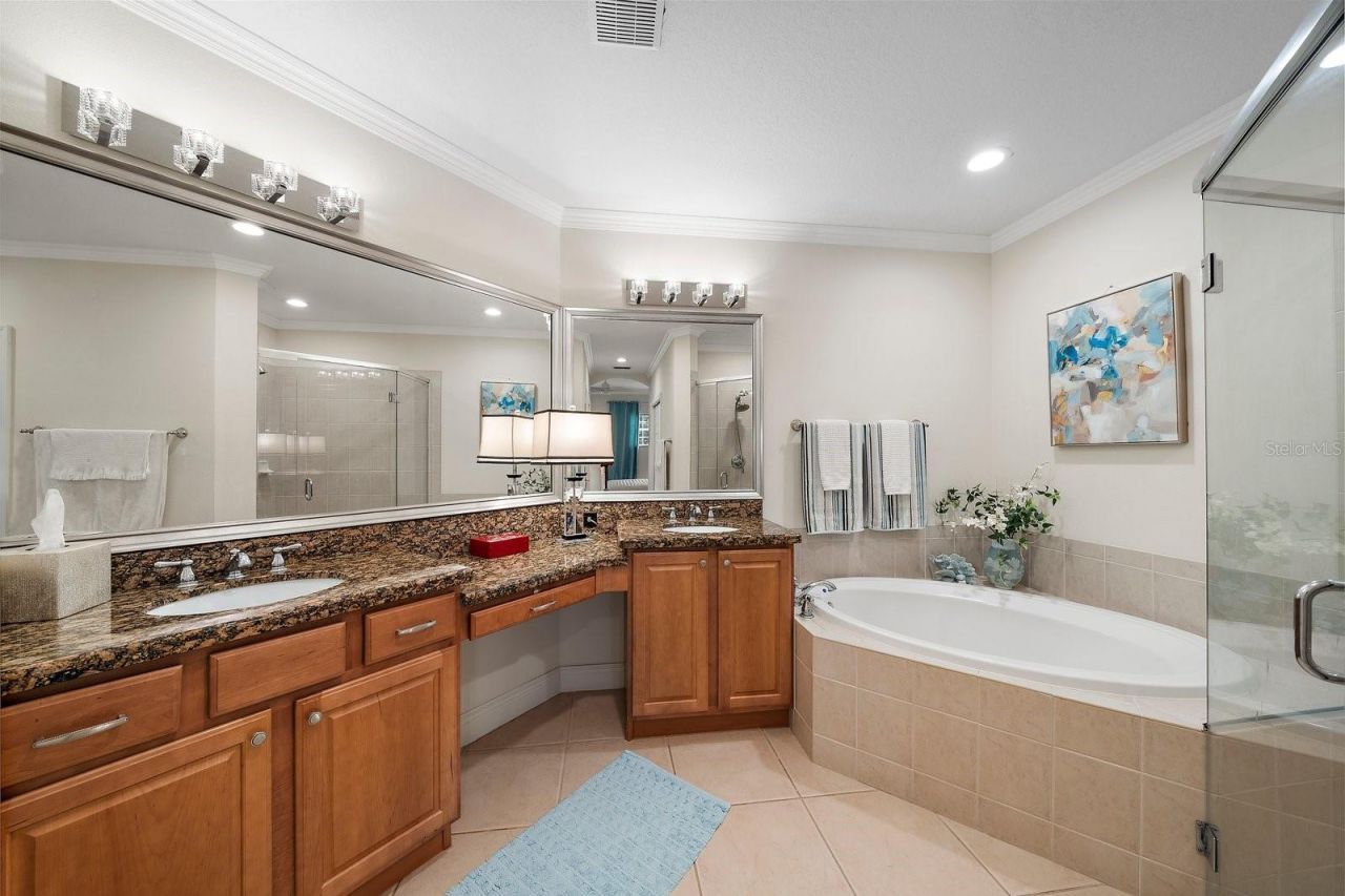 8406 Miramar Way , Unit 8406, Lakewood Ranch, FL 34202 Photo
