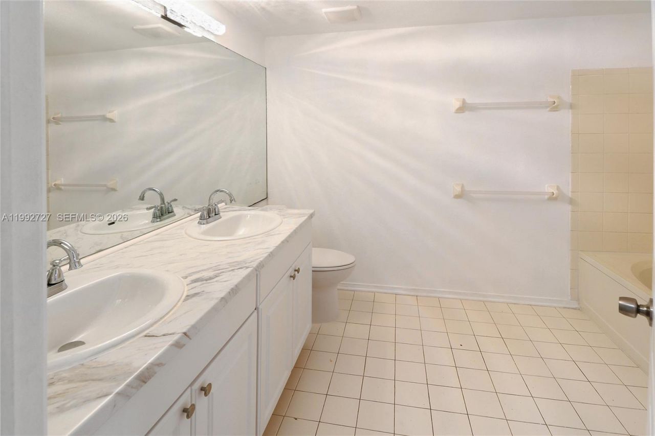 7858 Sanibel Dr, Tamarac, FL 33321 Photo