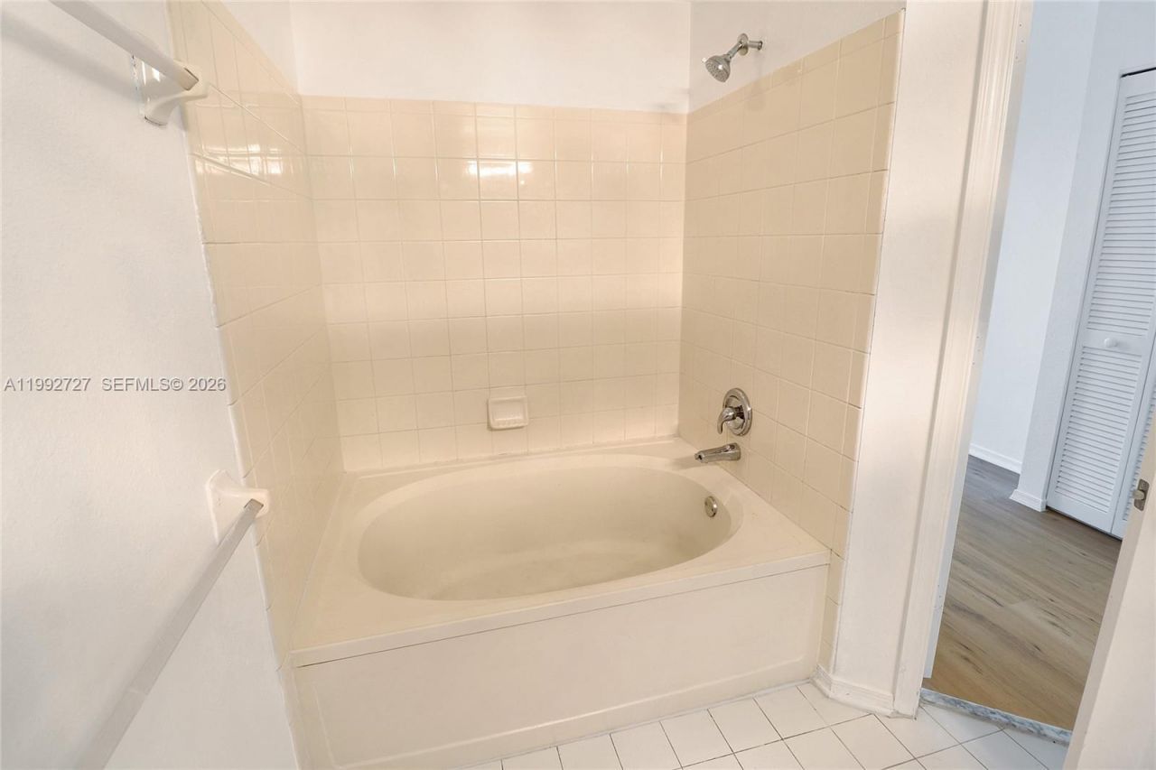 7858 Sanibel Dr, Tamarac, FL 33321 Photo