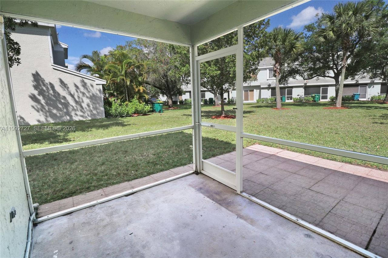 7858 Sanibel Dr, Tamarac, FL 33321 Photo