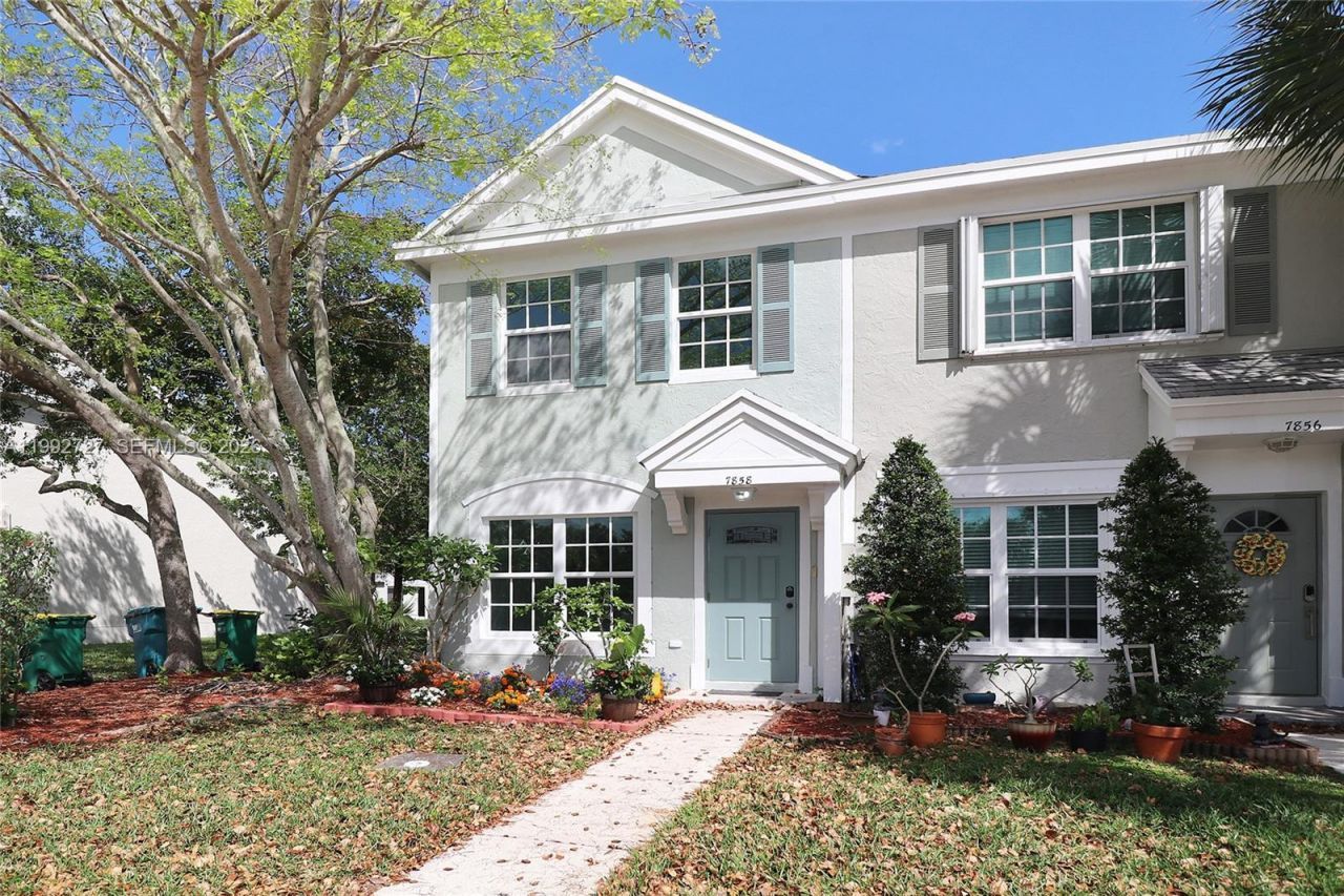 7858 Sanibel Dr, Tamarac, FL 33321 Photo