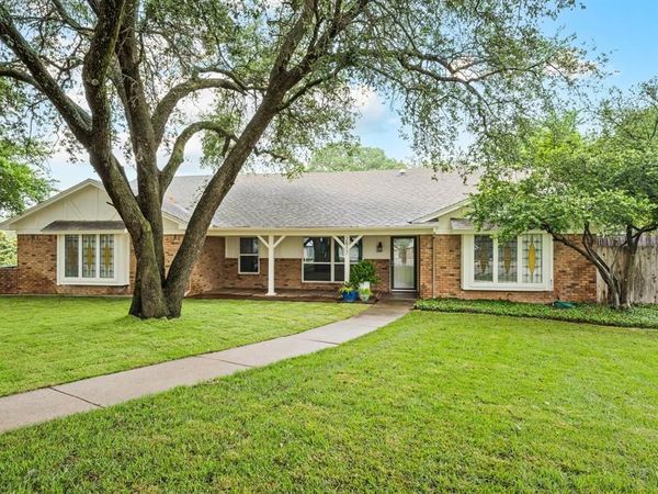 2817 Downing Court , Bedford, TX 76021