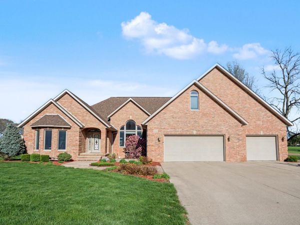 918 Melody Hills Drive , Fulton, IL 61252