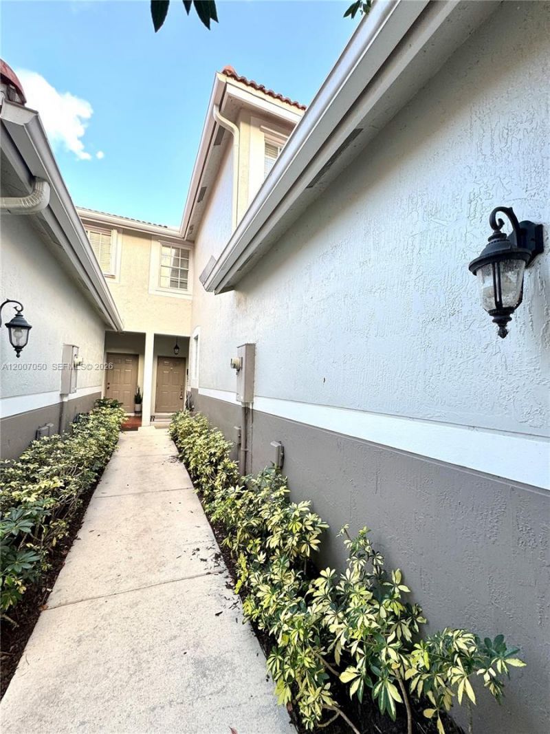 3742 San Simeon Cir , Unit 3742, Weston, FL 33331 Photo