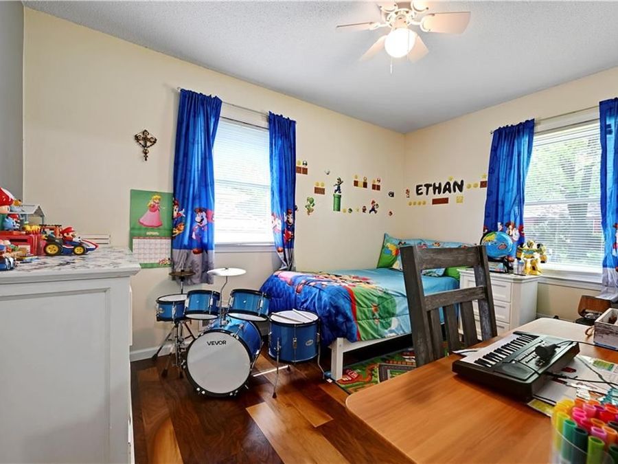 Property Image 32