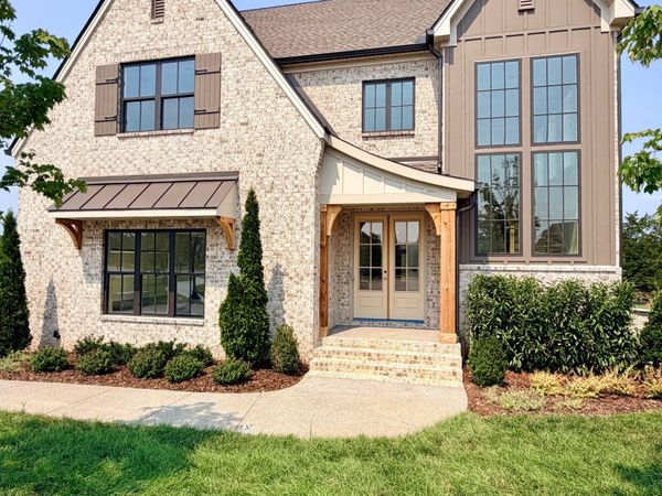 859 Brook Trl , Lebanon, TN 37087