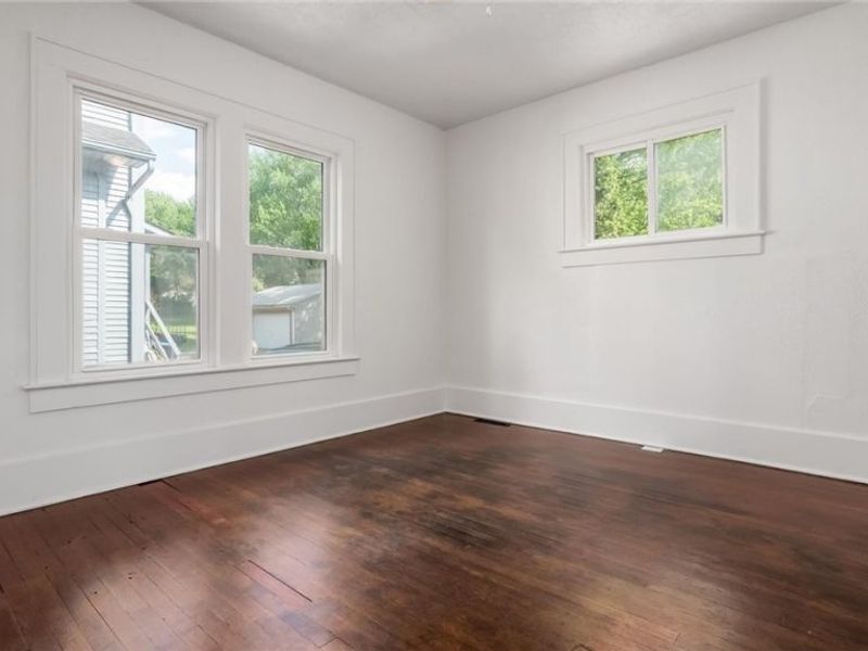 954 Pershing Road , Zanesville, OH 43701 Photo 14