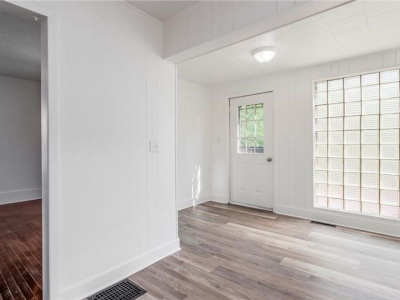 954 Pershing Road , Zanesville, OH 43701 Photo 23