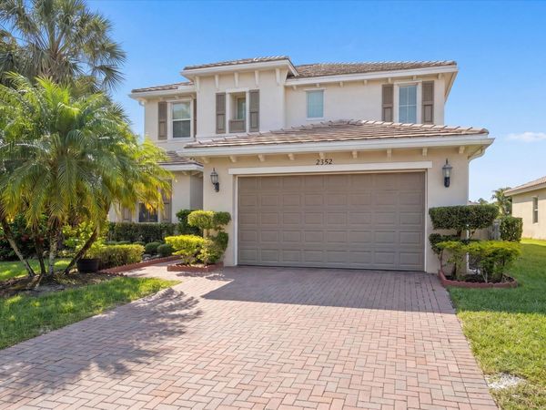 2352 Bellarosa Circle, West Palm Beach, FL 33411