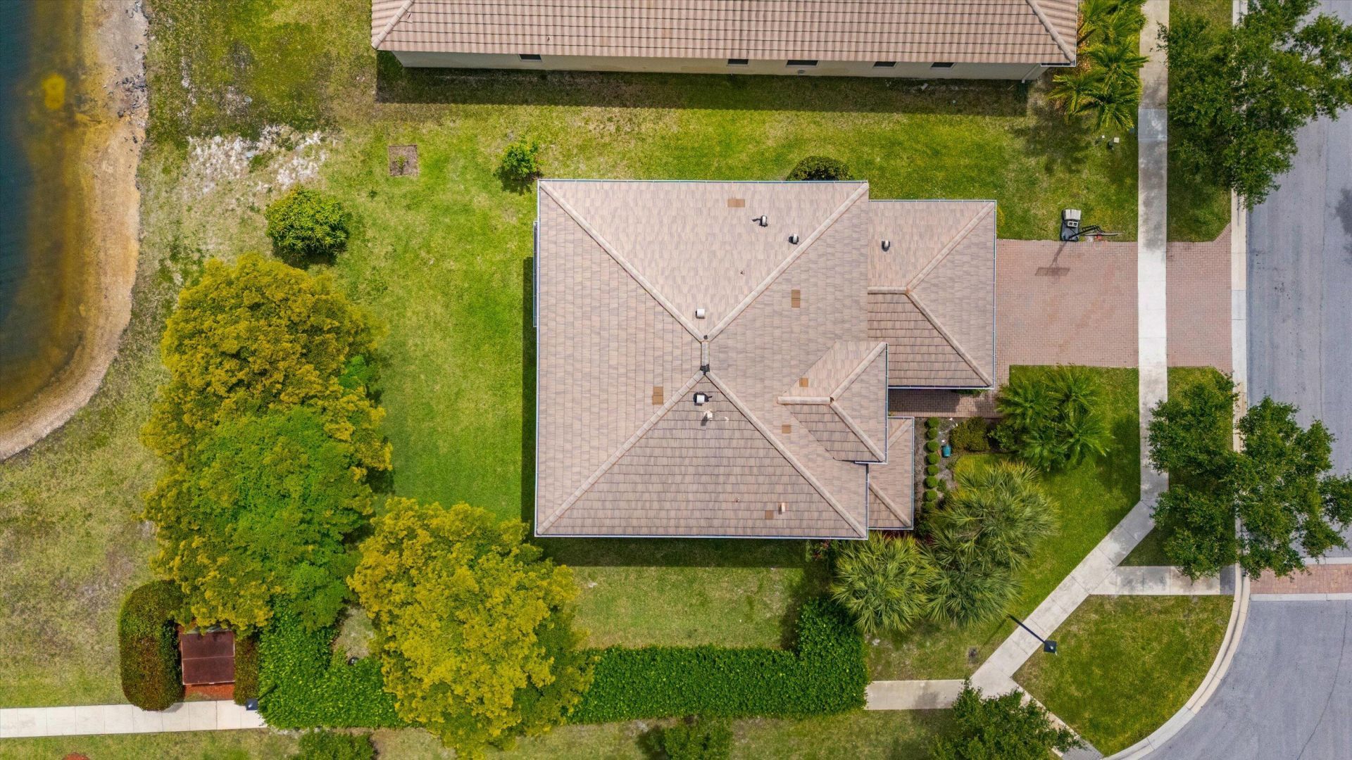 2352 Bellarosa Circle, West Palm Beach, FL 33411 Photo
