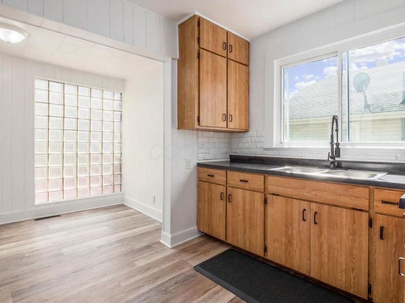 954 Pershing Road , Zanesville, OH 43701 Photo 17