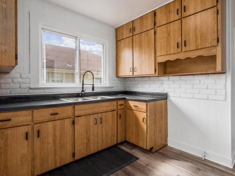 954 Pershing Road , Zanesville, OH 43701 Photo 18