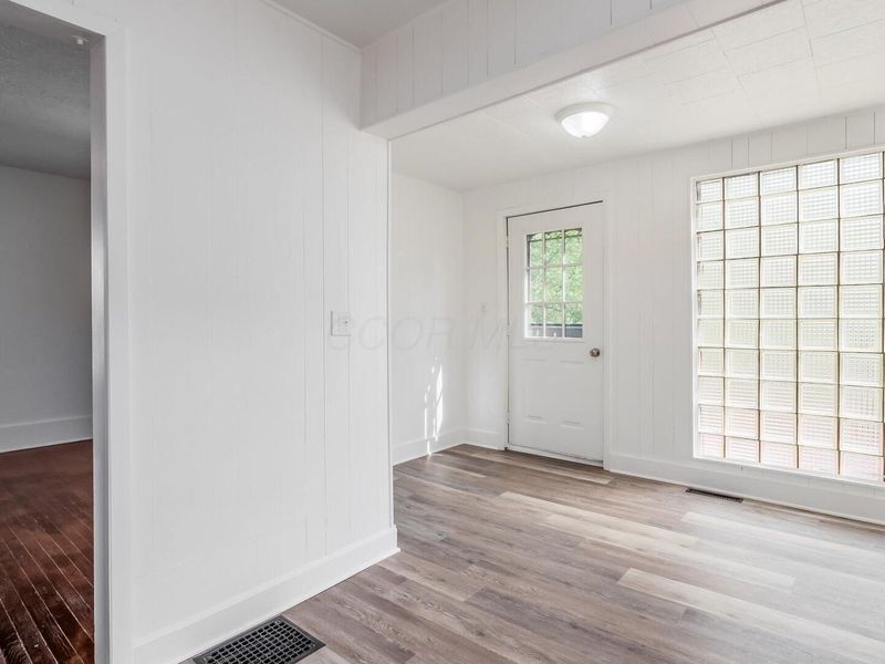 954 Pershing Road , Zanesville, OH 43701 Photo 23