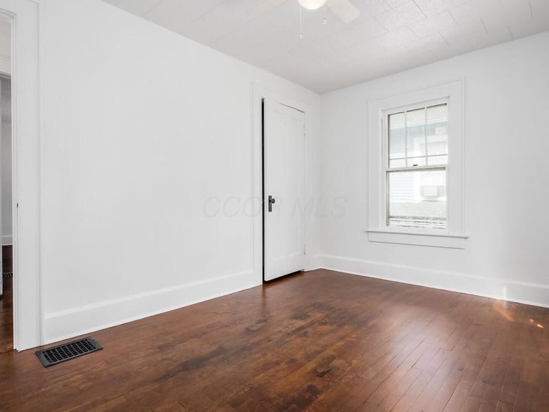 954 Pershing Road , Zanesville, OH 43701 Photo 25