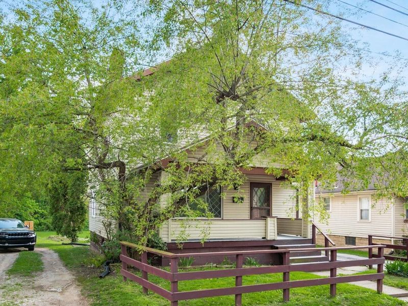 954 Pershing Road , Zanesville, OH 43701 Photo 5