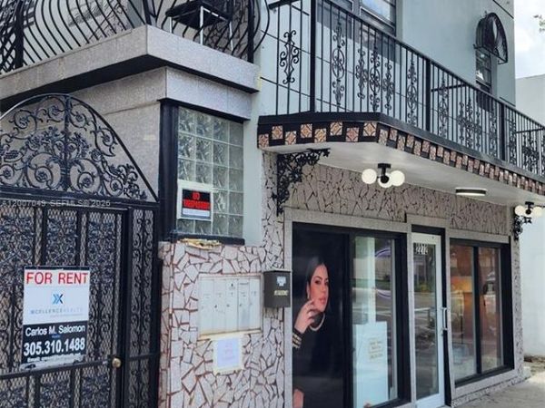 2272 SW 8th St , Unit 3, Miami, FL 33135