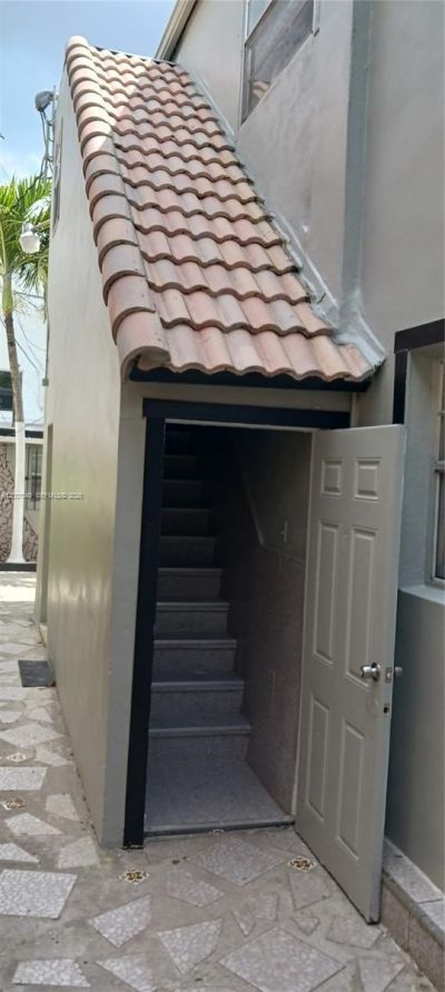 2272 SW 8th St , Unit 3, Miami, FL 33135 Photo