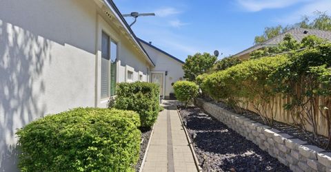 590 Wedge Lane, Fernley, NV 89408 Photo