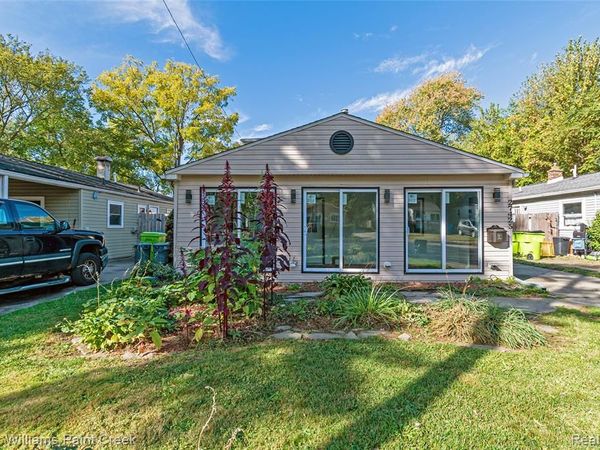 27425 Townley Street, Madison Heights, MI 48071