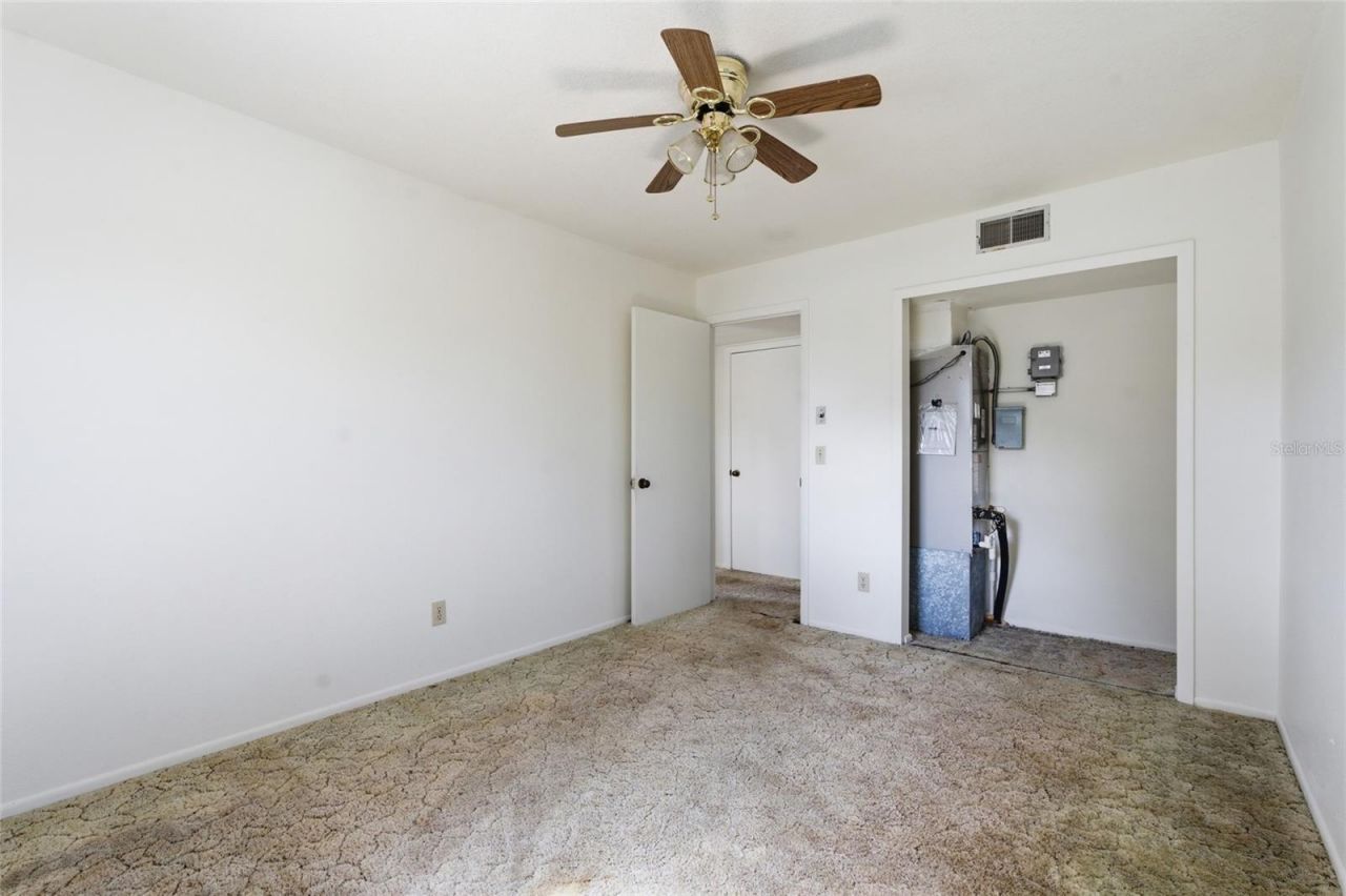 8221 Riverside Dr Ne, Saint Petersburg, FL 33702 Photo
