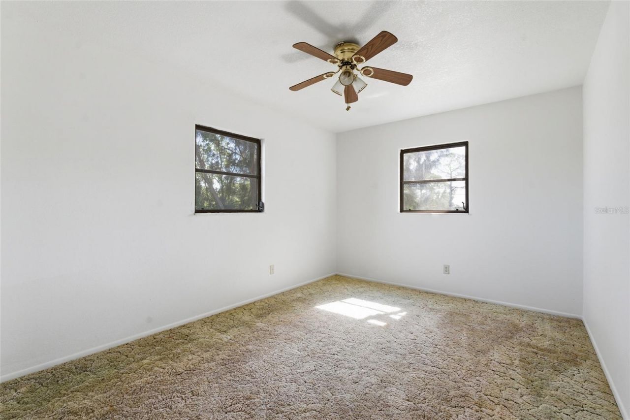 8221 Riverside Dr Ne, Saint Petersburg, FL 33702 Photo