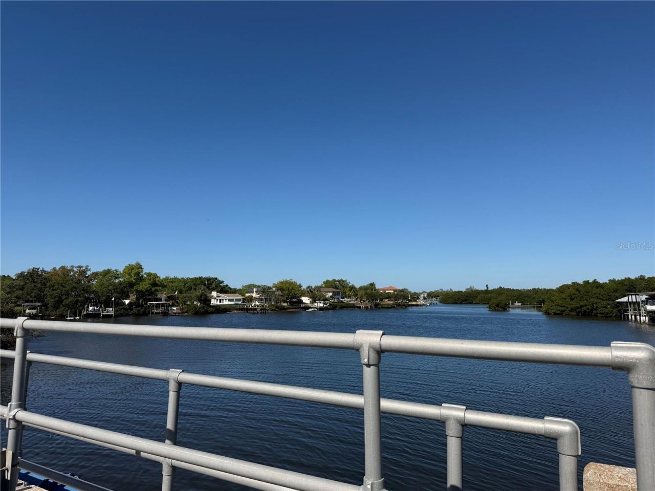 8221 Riverside Dr Ne, Saint Petersburg, FL 33702 Photo