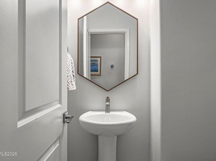 531 Riverbed Circle, Reno, NV 89521 Photo