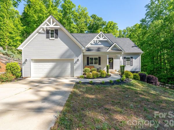 2960 Walter Drive NW, Concord, NC 28027