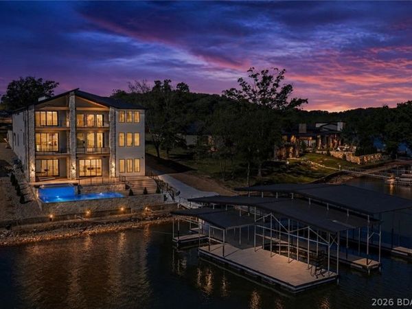 1698 Torino Circle , Osage Beach, MO 65065