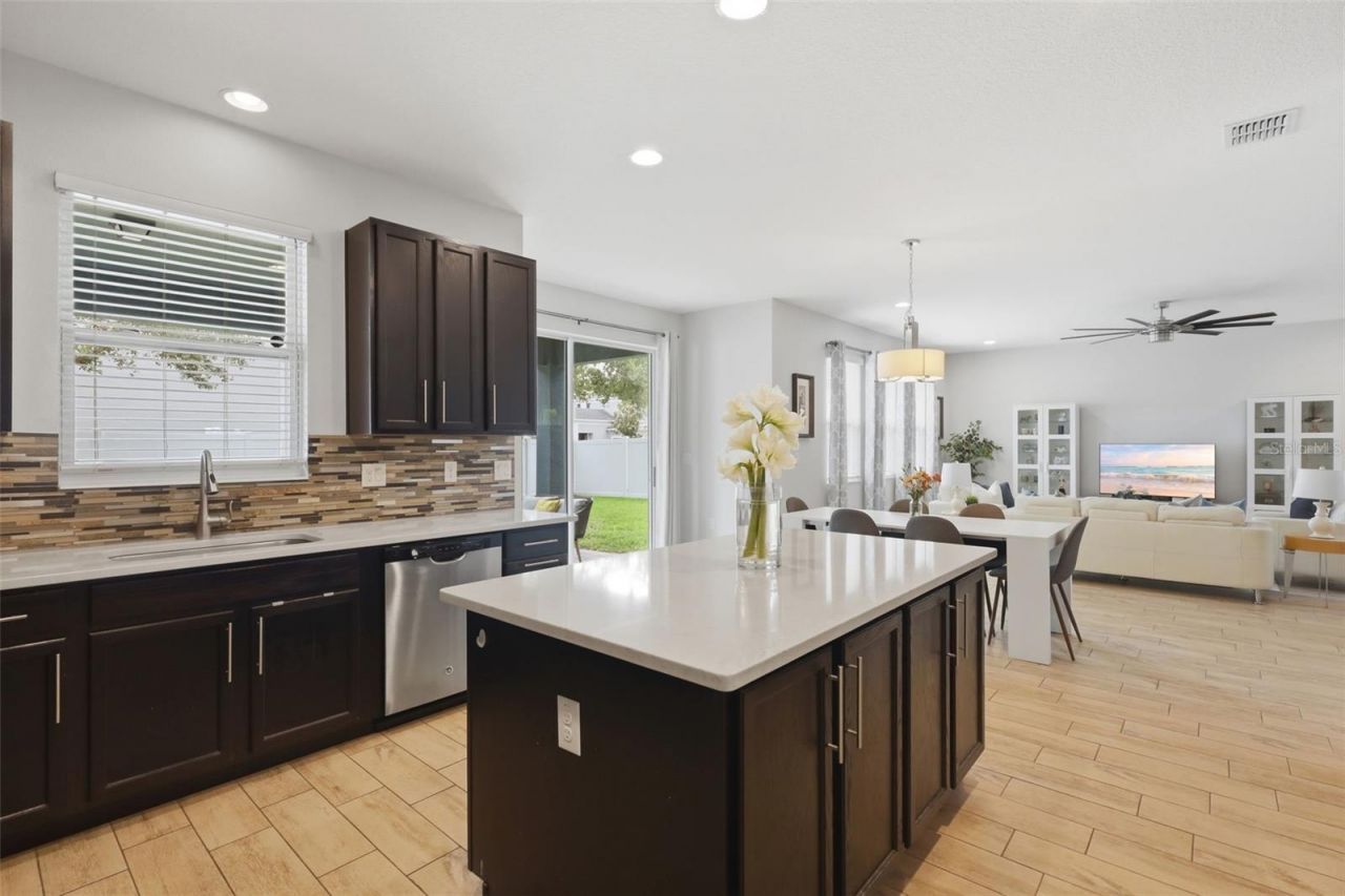 2748 Peony Drive, Oviedo, FL 32766 Photo