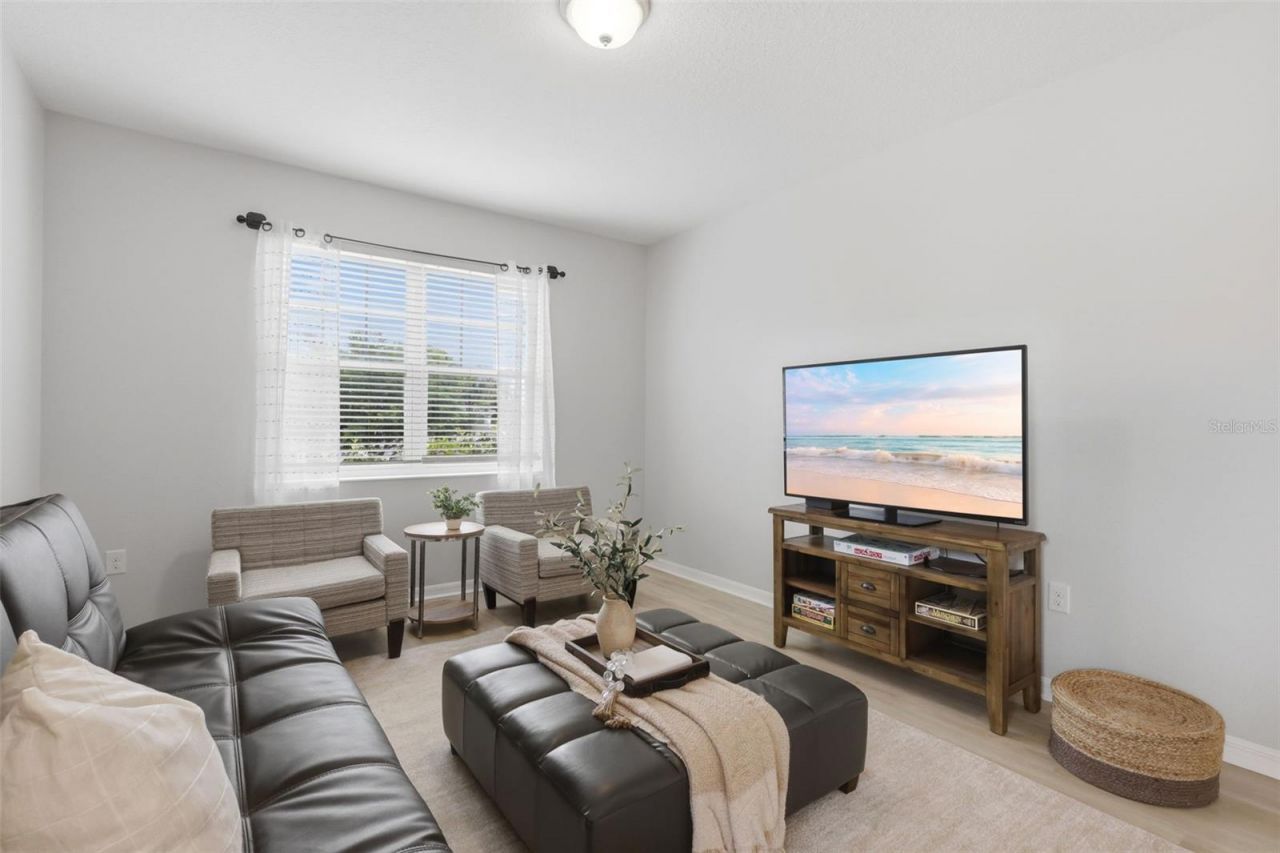 2748 Peony Drive, Oviedo, FL 32766 Photo