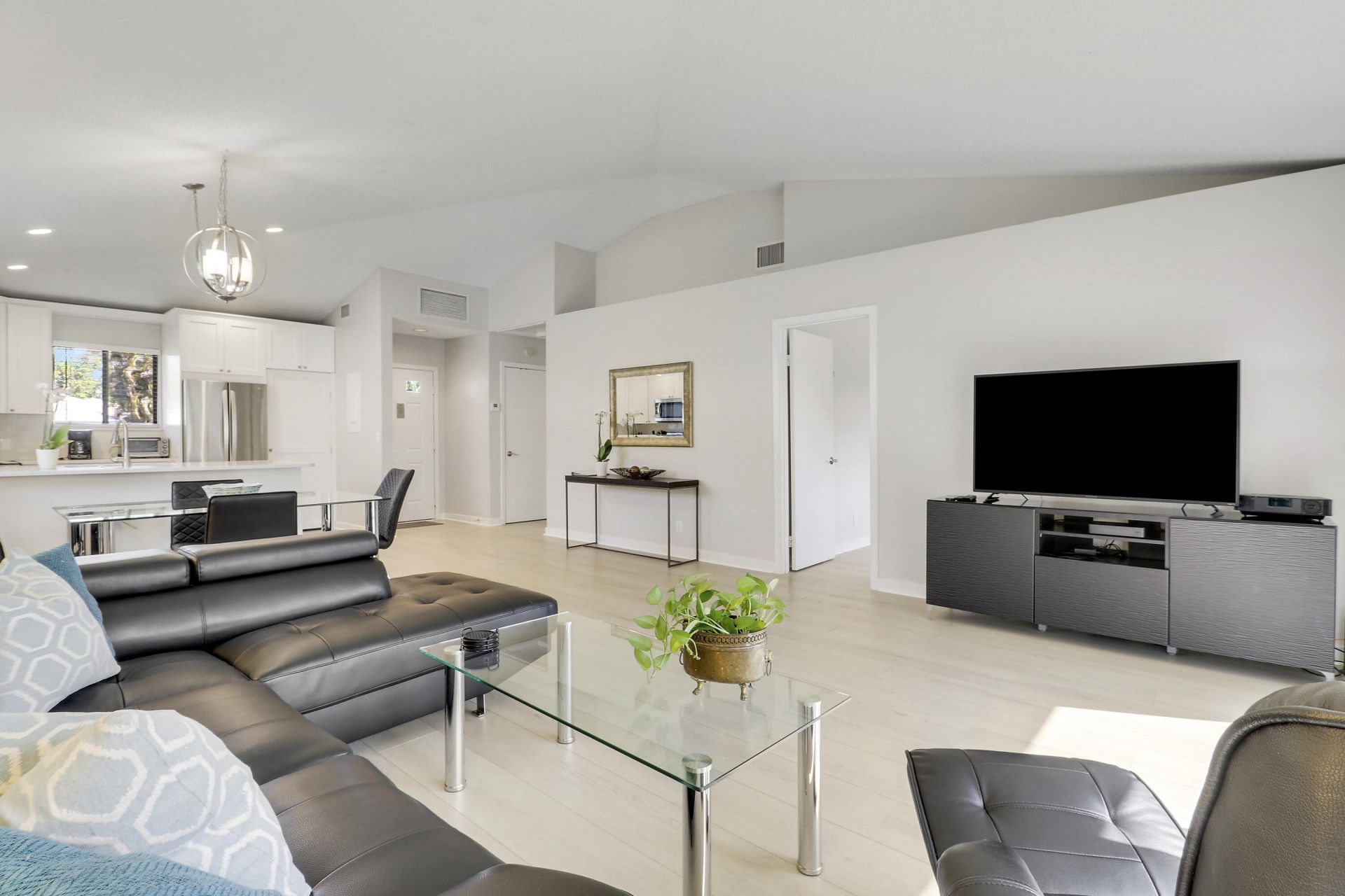 811 Club Drive, Palm Beach Gardens, FL 33418 Photo