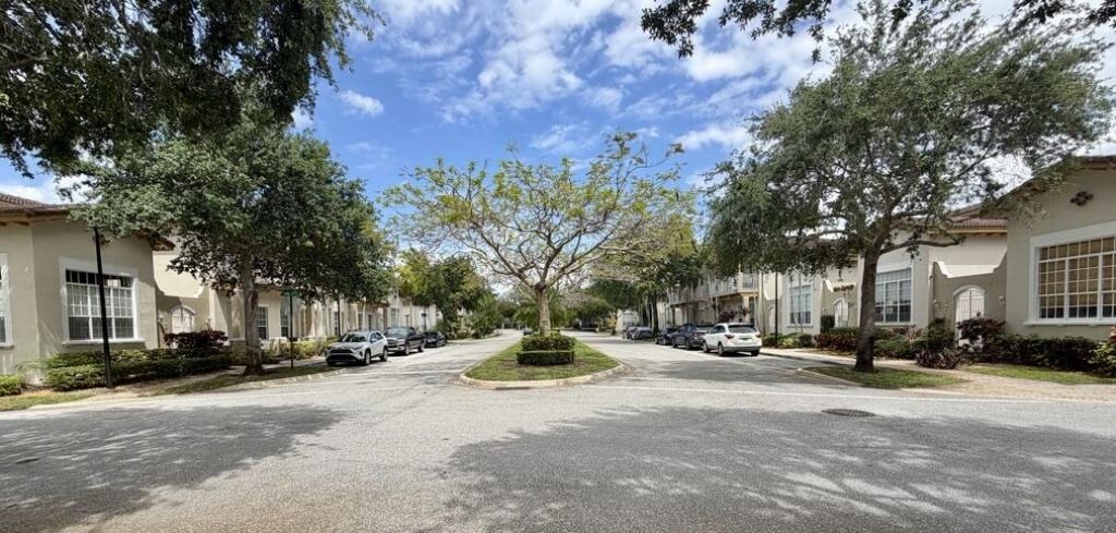 2403 NW 7th Street, Boynton Beach, FL 33426 Photo