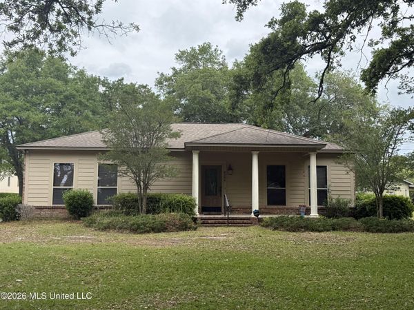 4294 Popps Ferry Road, D'Iberville, MS 39540