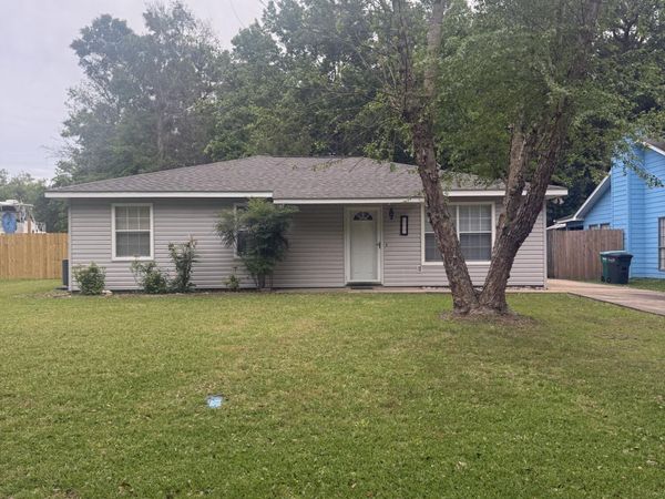 1716 Tradewinds Drive, Gautier, MS 39553