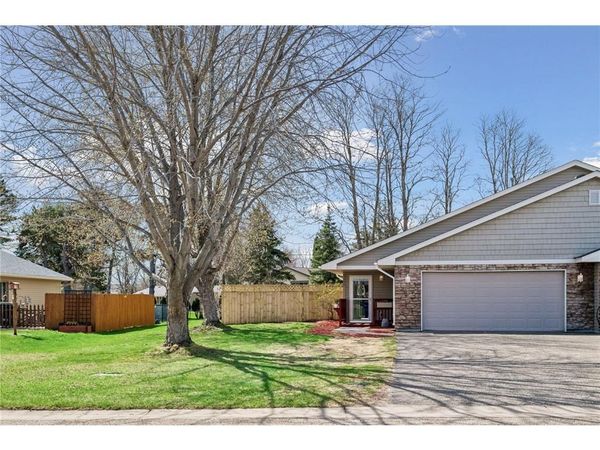 1135 Hidden Lane, New Richmond, WI 54017