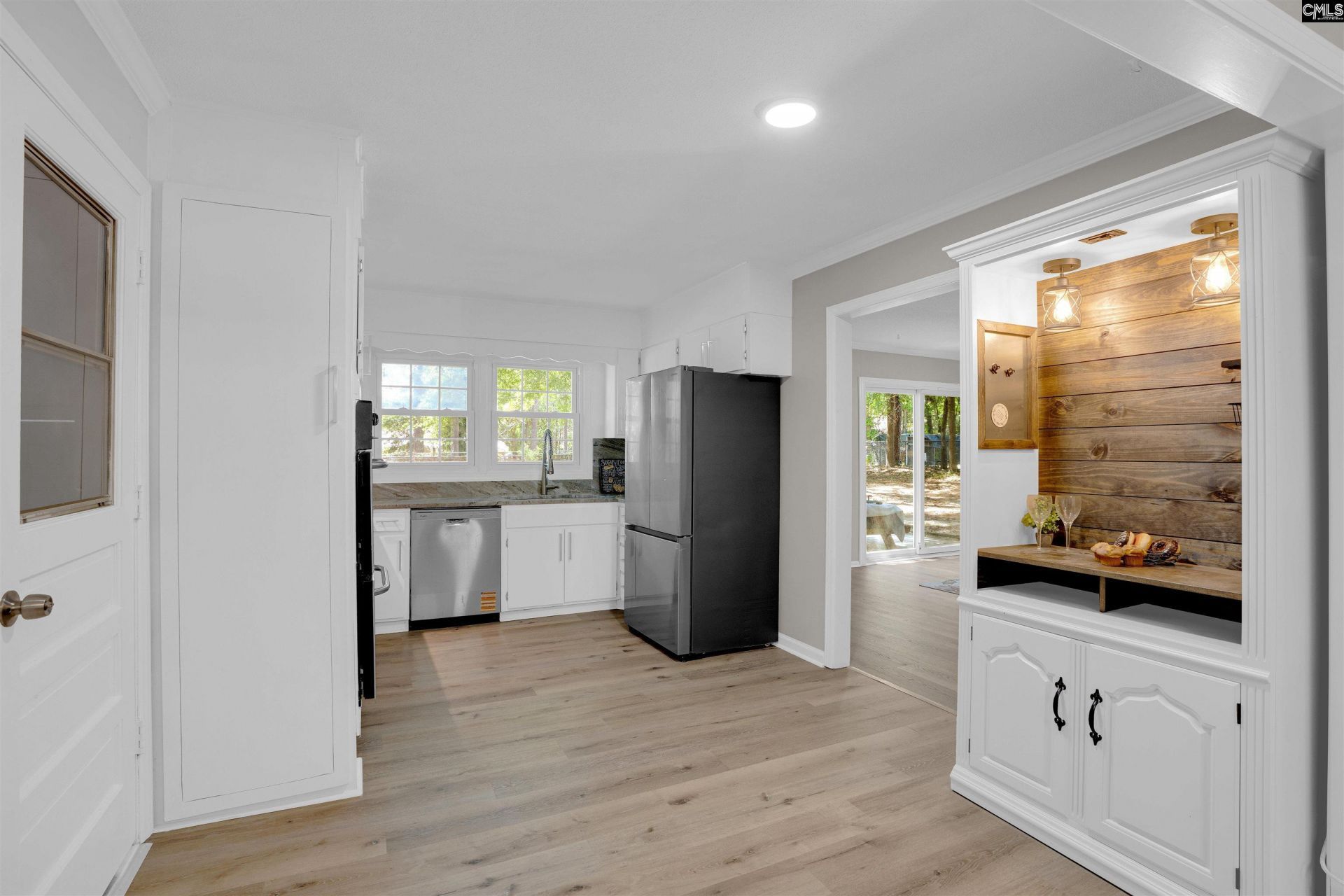 8206 Bayfield Road Photo 8
