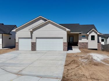 5881 N St. Paul Ct., Wichita, KS 67204